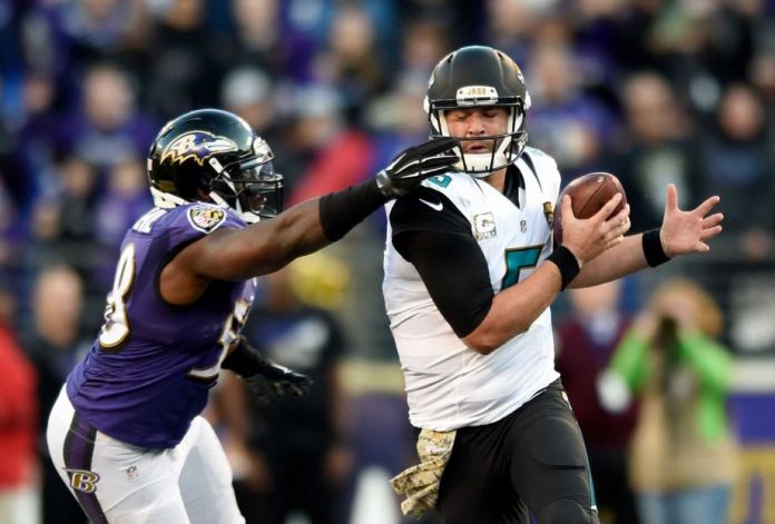 Dumervil grabs Bortles' facemask