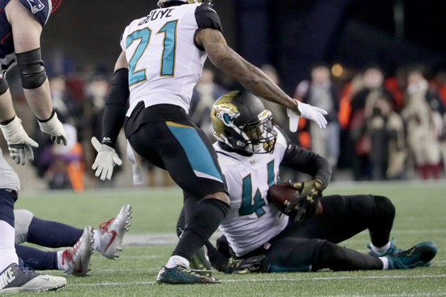 Myles Jack fumble recovered